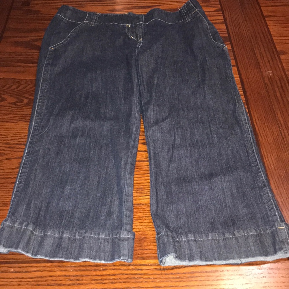 Women’s INC Blue Jean Capris Size 10
